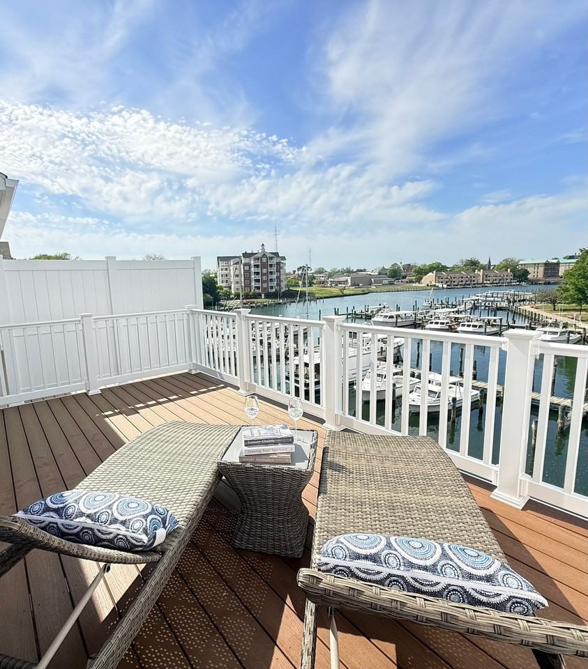 6 Riverside Wharf - Photo 2 of 18