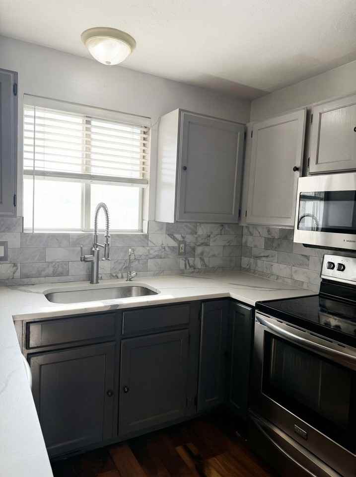 6353 W Milden Cir - Photo 3 of 21
