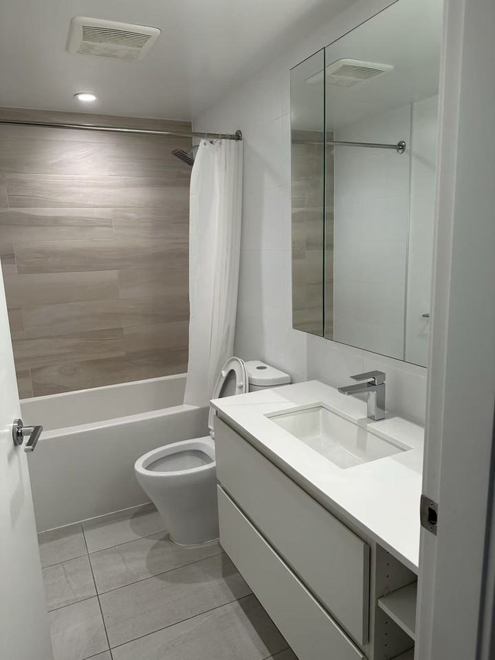 13615 King George Boulevard #1806 - Photo 3 of 6