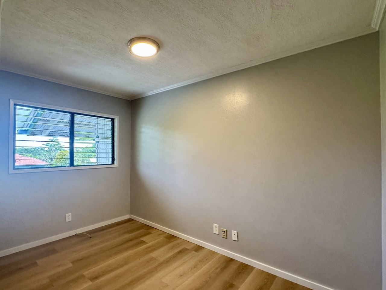 15-1786 29th ave - Photo 3 of 27