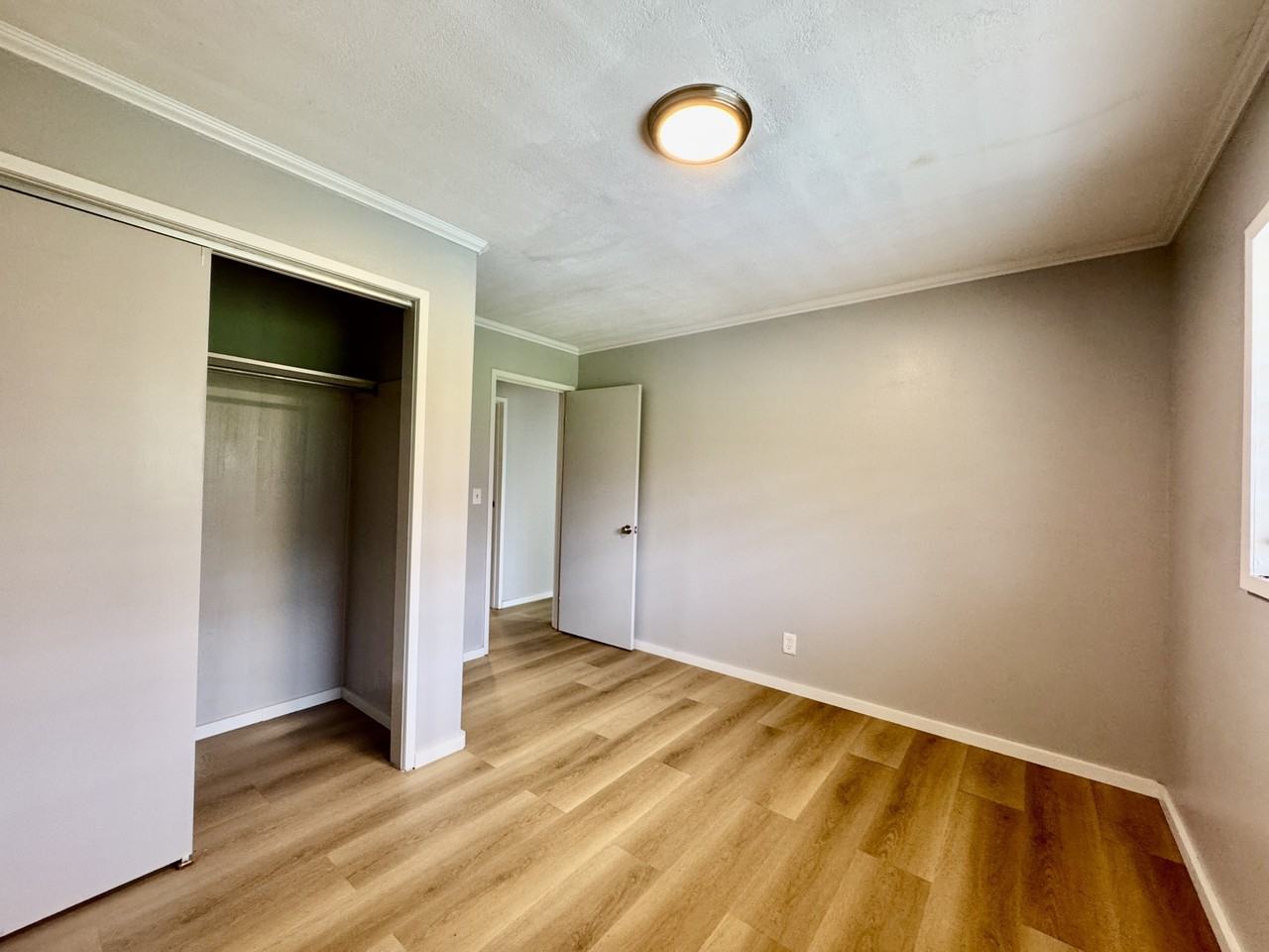 15-1786 29th ave - Photo 6 of 27