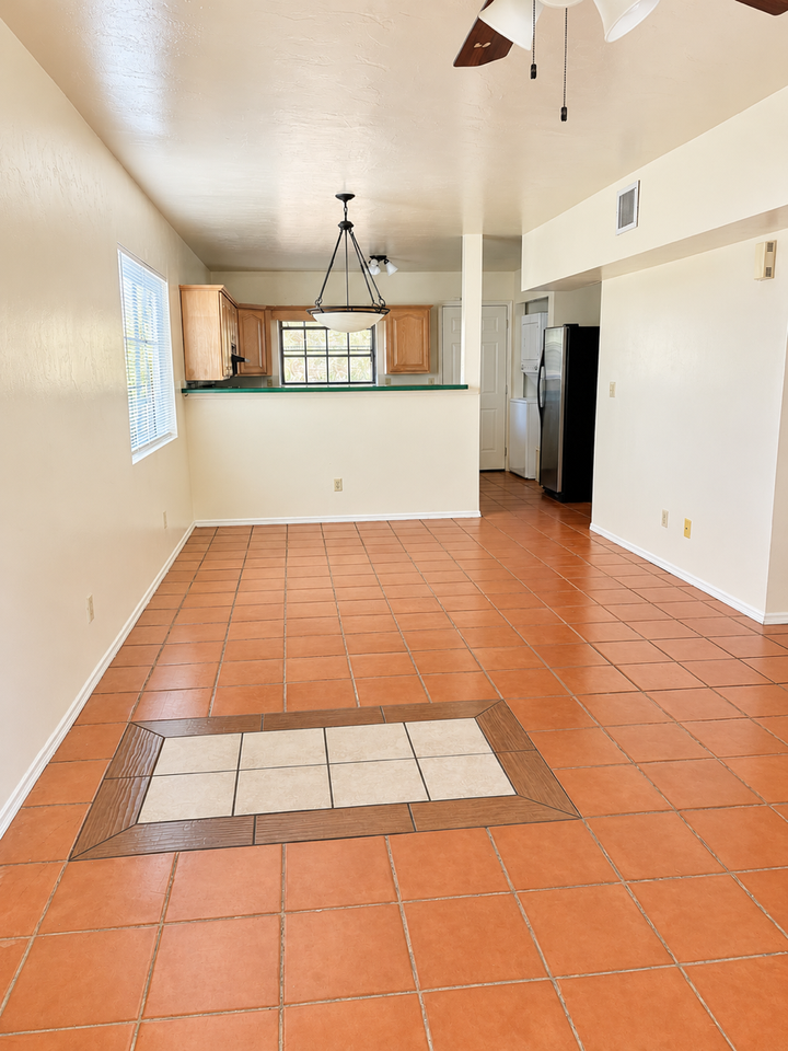 2522 North Corinthian Garden Drive - Photo 3 of 12