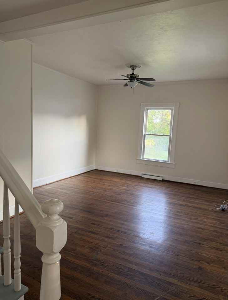 645 36th St Nw #1 - Photo 3 of 12