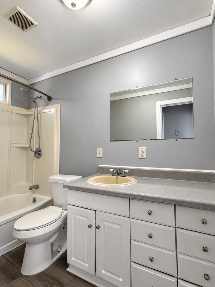 29744 Balmoral St #1 - Photo 7 of 22