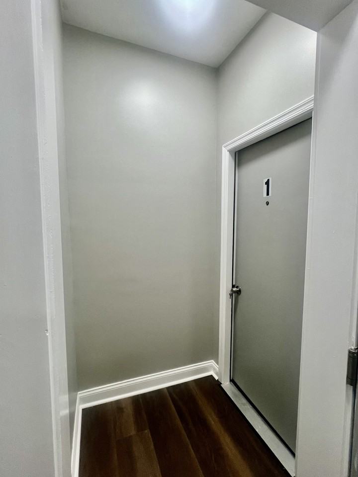 2513 Francis St #1 - Photo 5 of 30
