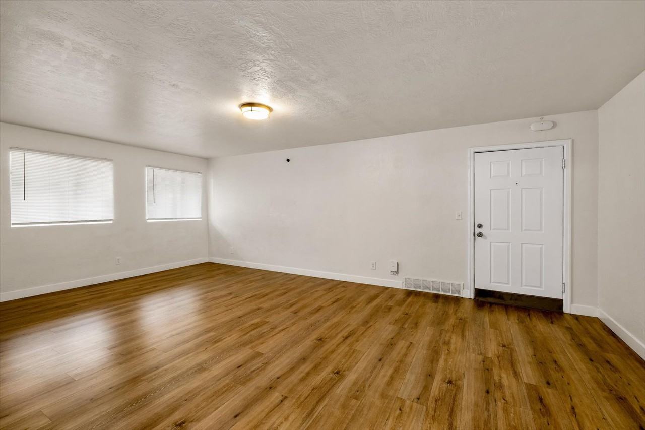 4210 South Highland DriveUnit 2 #2 - Photo 4 of 19