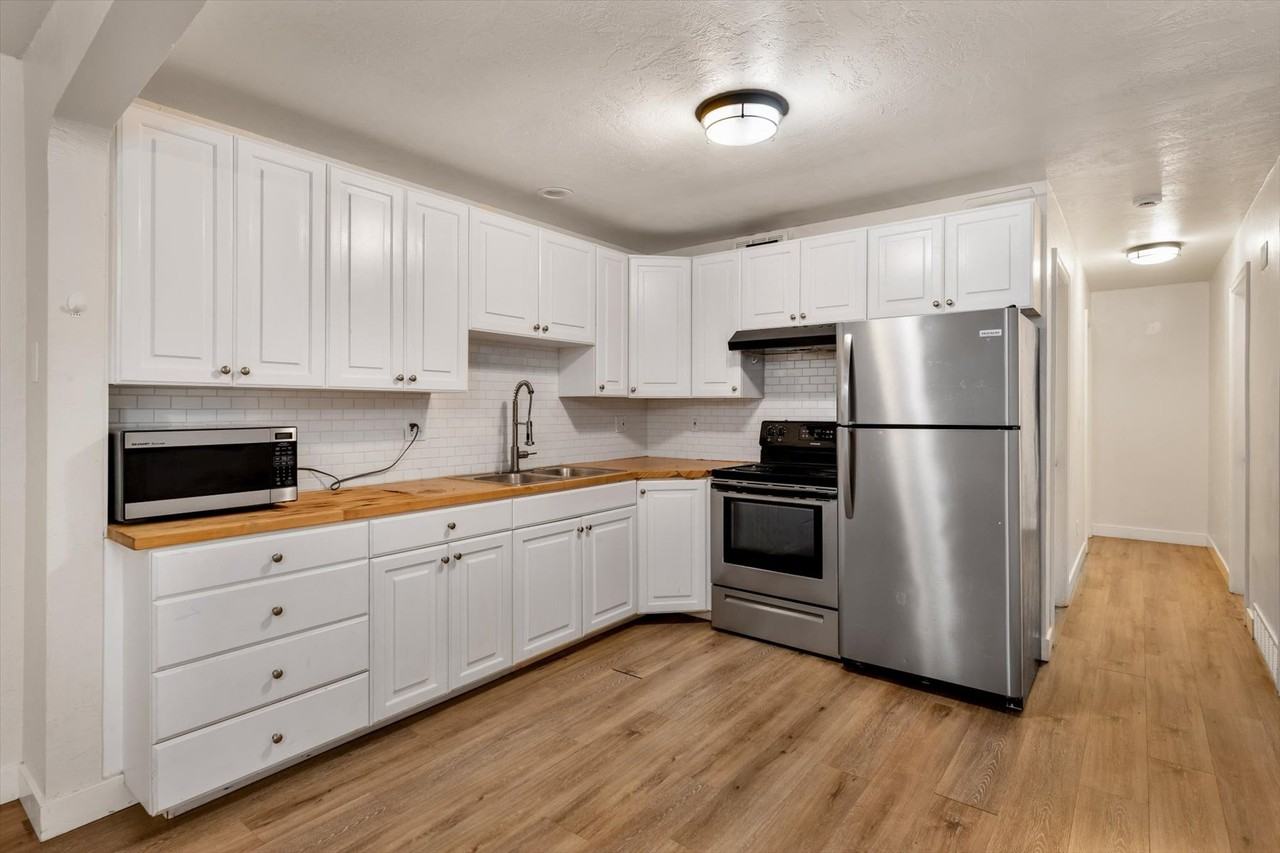 4210 South Highland DriveUnit 2 #2 - Photo 5 of 19