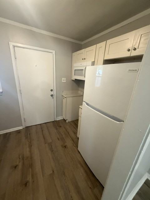 3316 Ottawa Ave #3316B - Photo 5 of 11