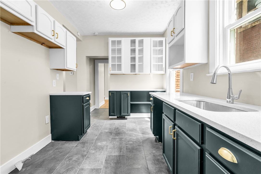 1547 Clairtonica St #1 - Photo 5 of 11