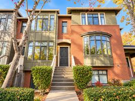 featured image of 1945 Ne Kenyon Ct
