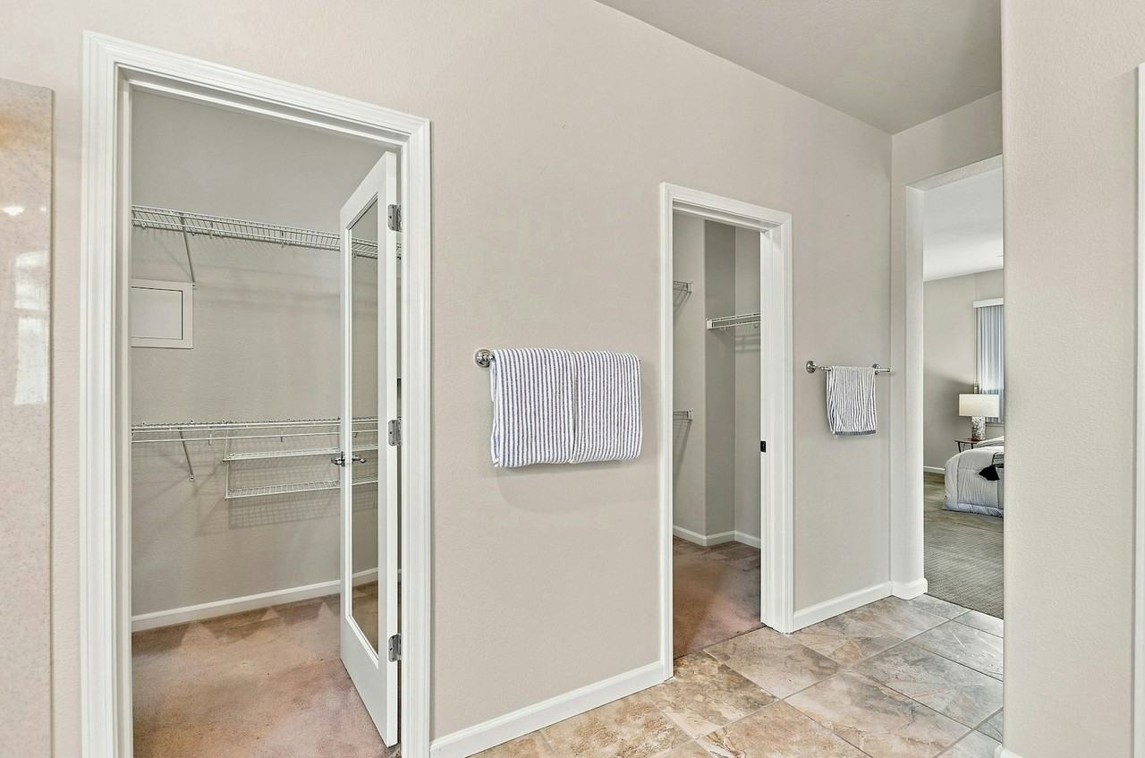 749 Ellerbrook St - Photo 6 of 33