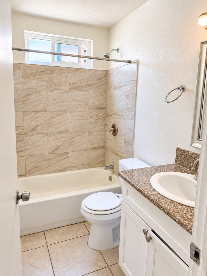 15848 Saticoy St - Photo 6 of 7