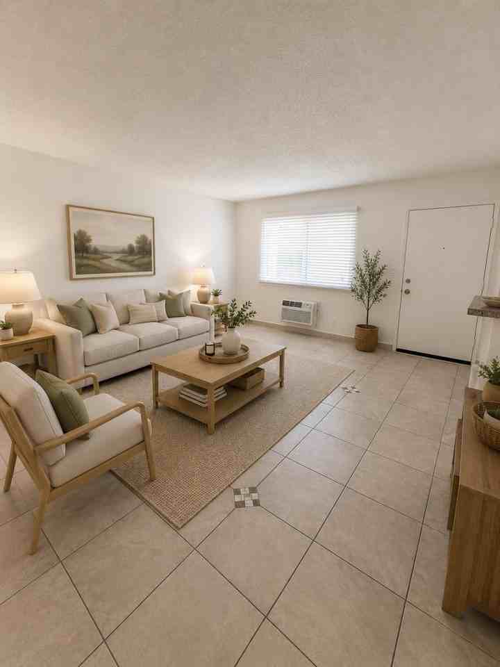 10875 White St - Photo 3 of 6