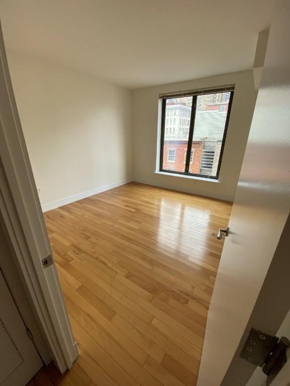 246 Front St - Photo 3 of 6