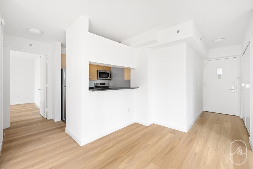 561 10th Ave - Photo 7 of 10