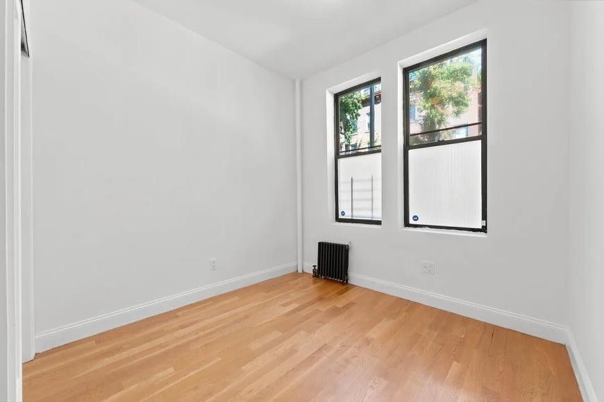 354 State St - Photo 3 of 5