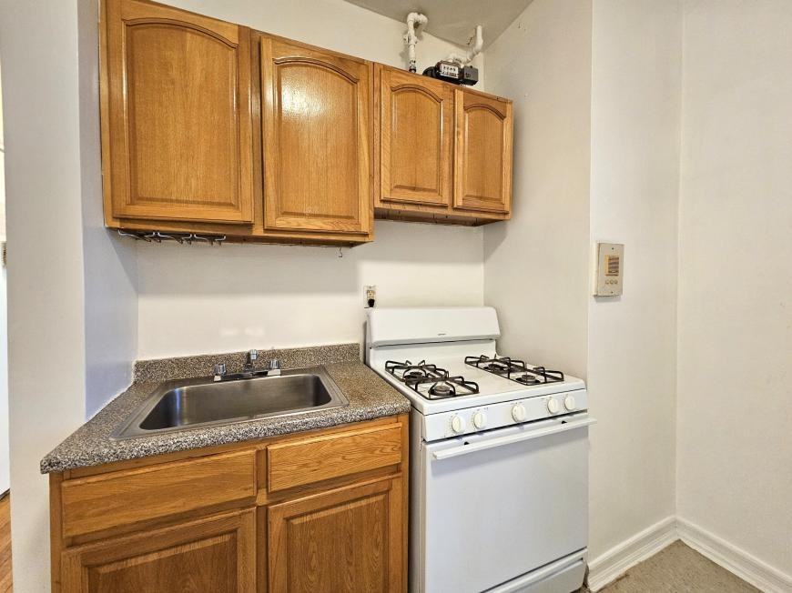 536 Fort Washington Ave - Photo 7 of 10