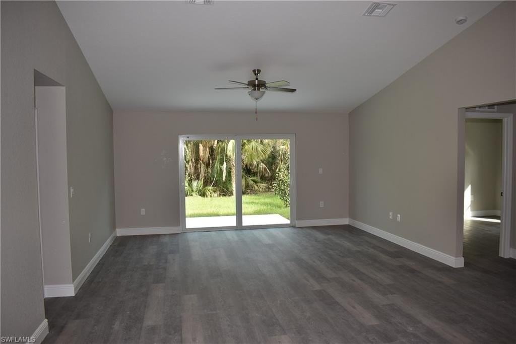 4306 Billingham Ln - Photo 5 of 19