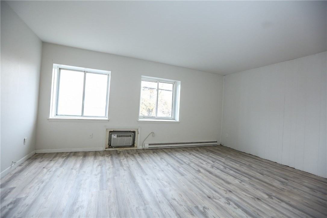 400 Main St #A7 - Photo 7 of 17