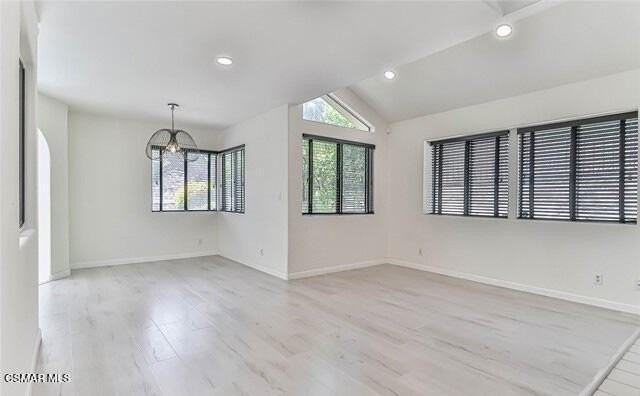 29751 Strawberry Hill Dr - Photo 3 of 9
