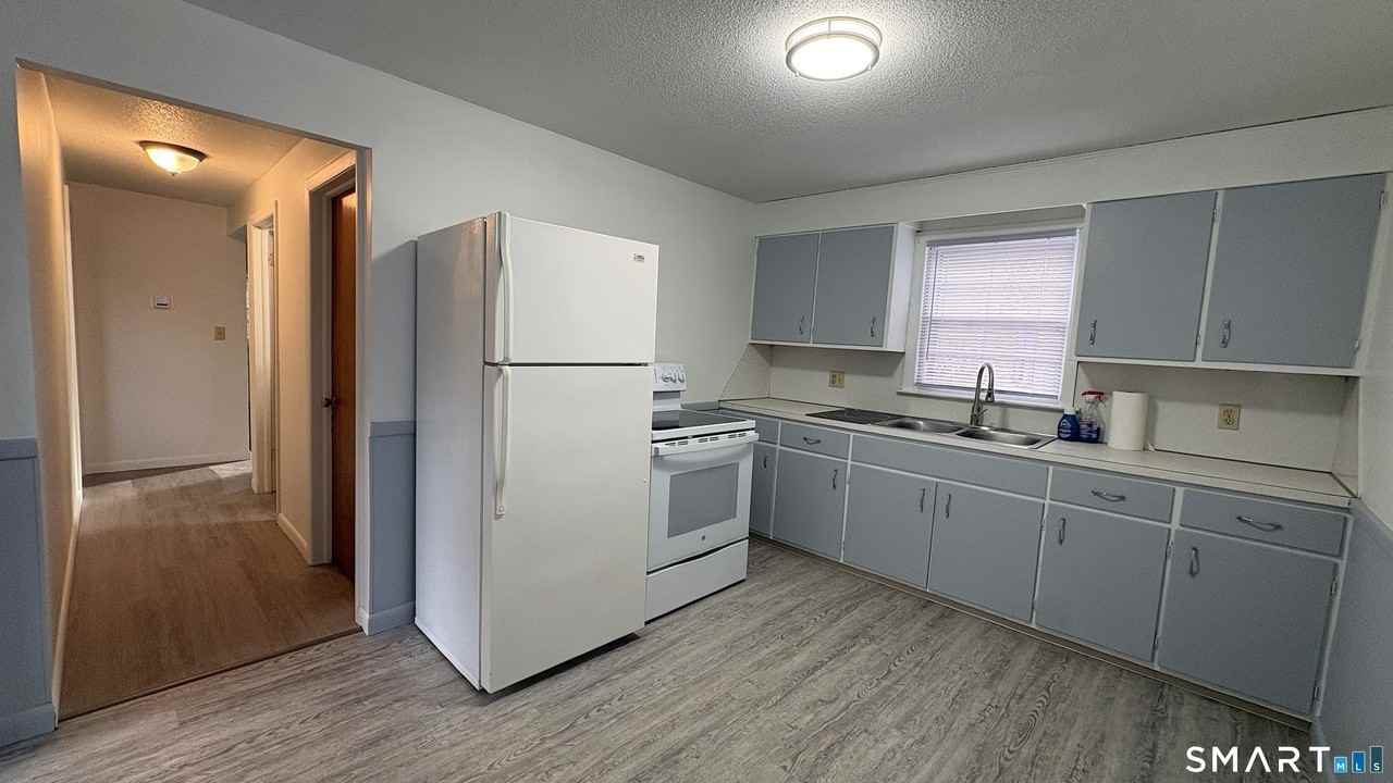 18 Virginia Ave - Photo 5 of 16