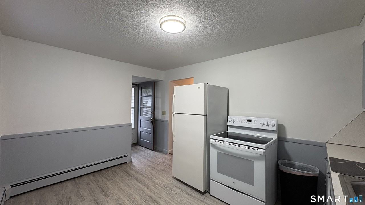 18 Virginia Ave - Photo 7 of 16