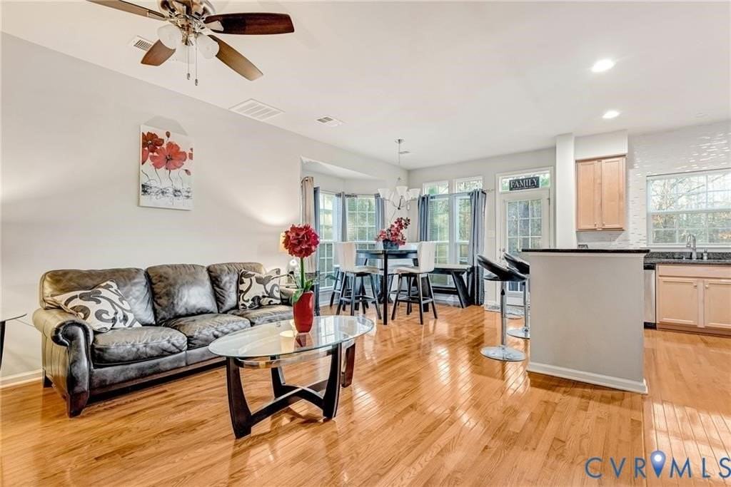 11600 Vicars Ridge Ln - Photo 5 of 40