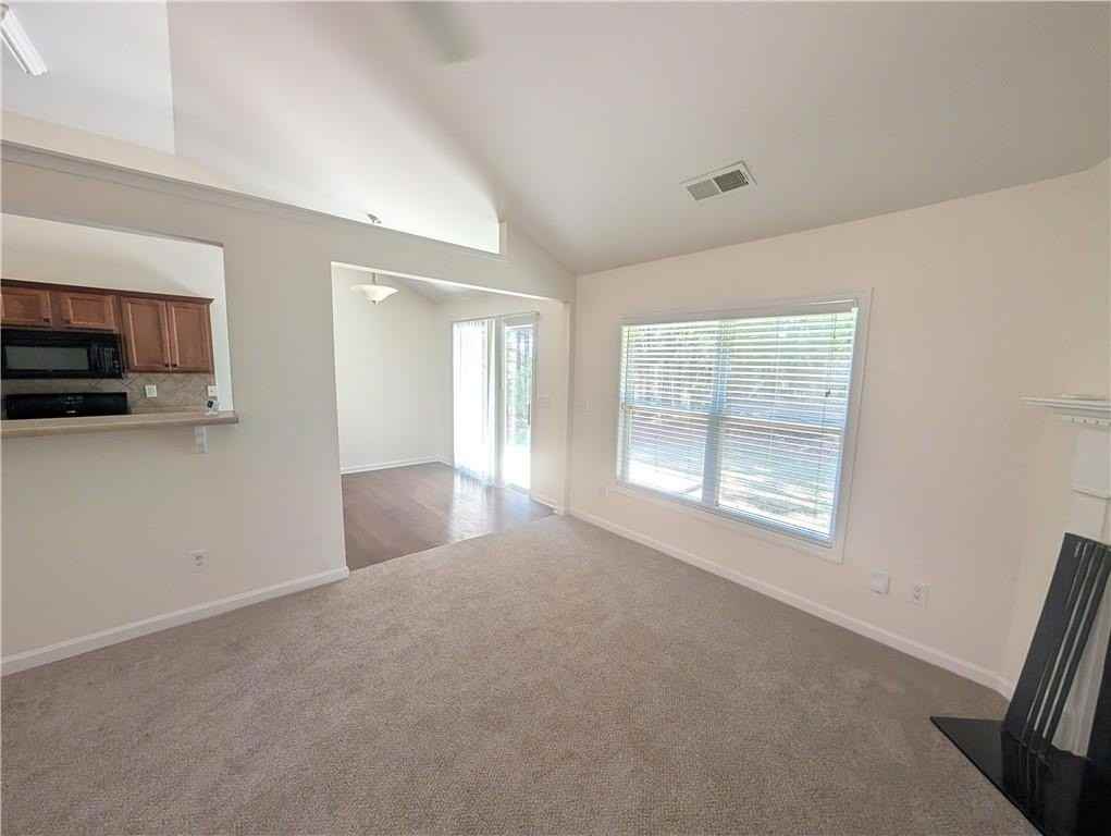 1187 Balvaird Dr - Photo 3 of 13