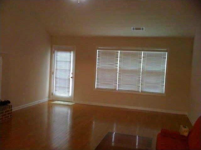 3555 Stoneleigh Run Dr #3555 - Photo 2 of 9