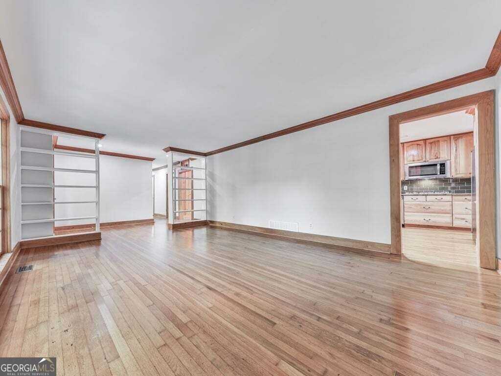 721 Blackwell Cir - Photo 4 of 17