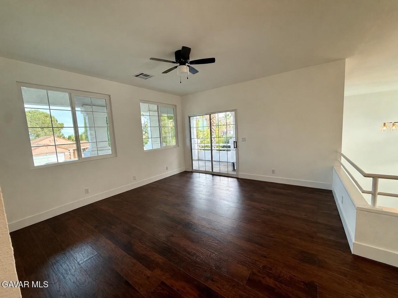 2728 Redington St - Photo 7 of 16