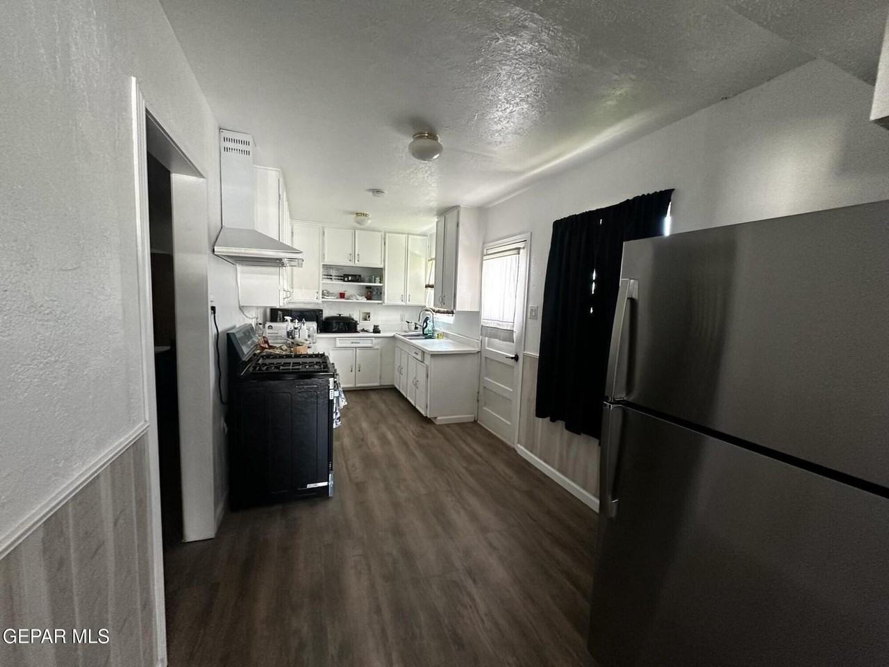 8040 Carpenter Dr - Photo 2 of 8