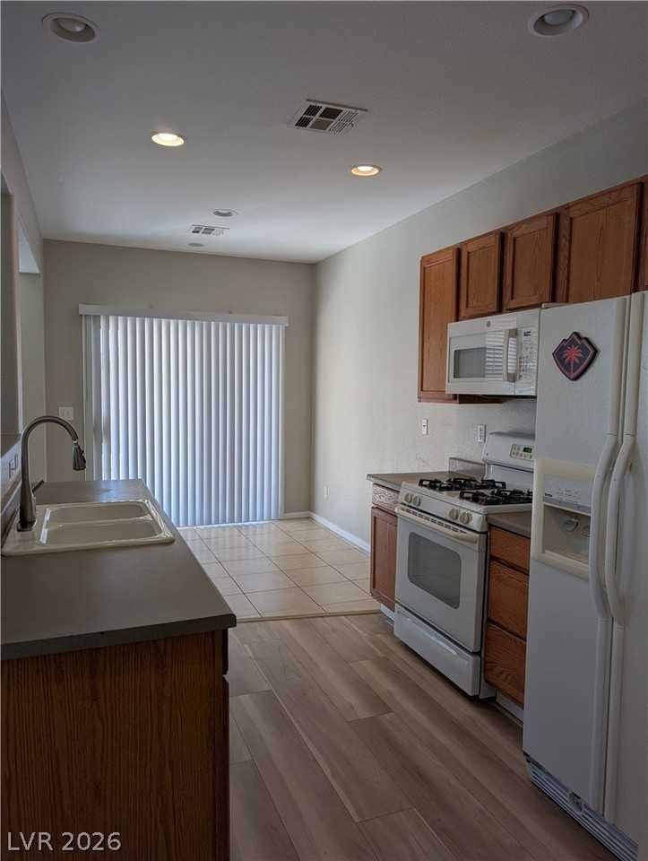 6399 Azurelyn Ave - Photo 3 of 15