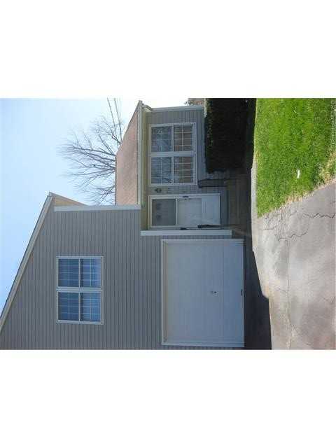 71 Franklin St - Photo 3 of 22