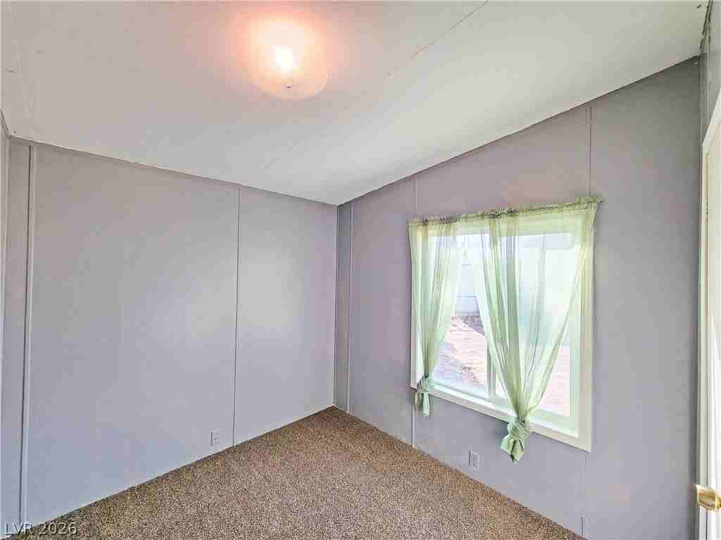 1700 Keenan Way - Photo 5 of 22