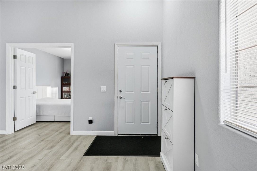 10250 Sun Dusk Ln - Photo 3 of 49