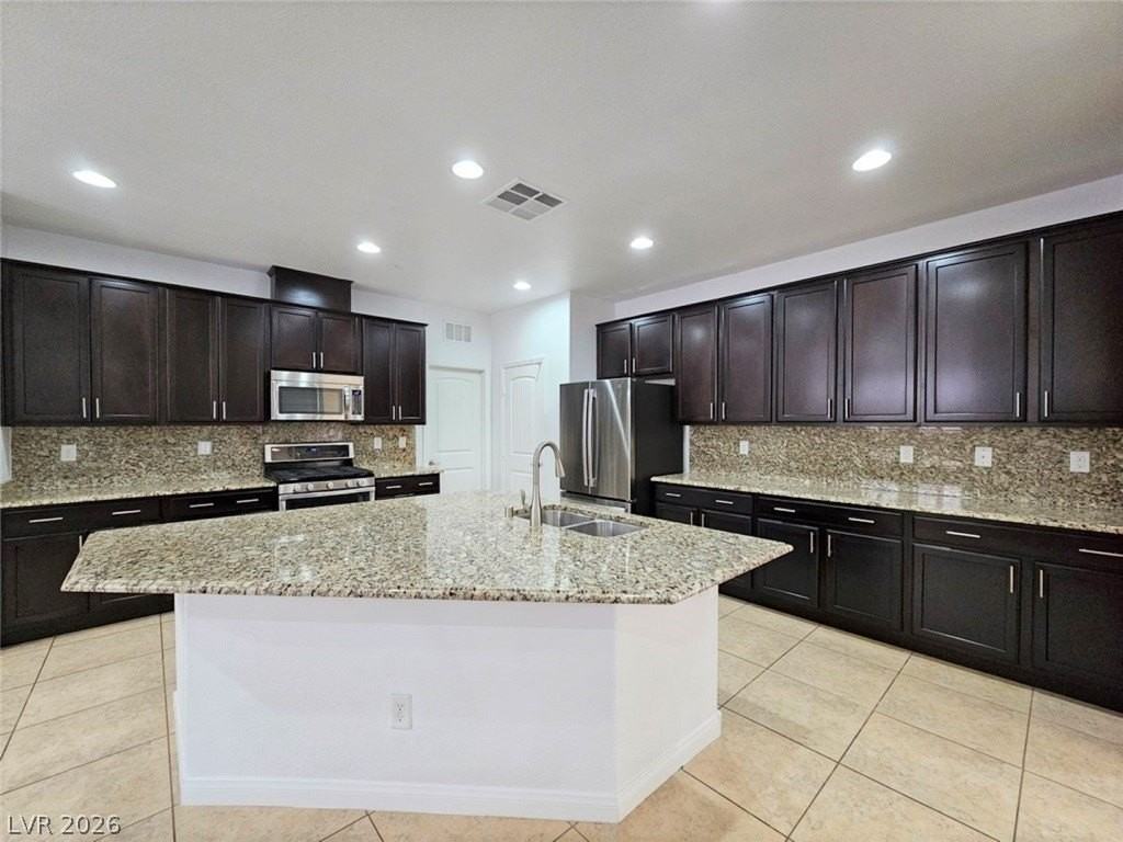 3032 Camino Largo Ave - Photo 4 of 17