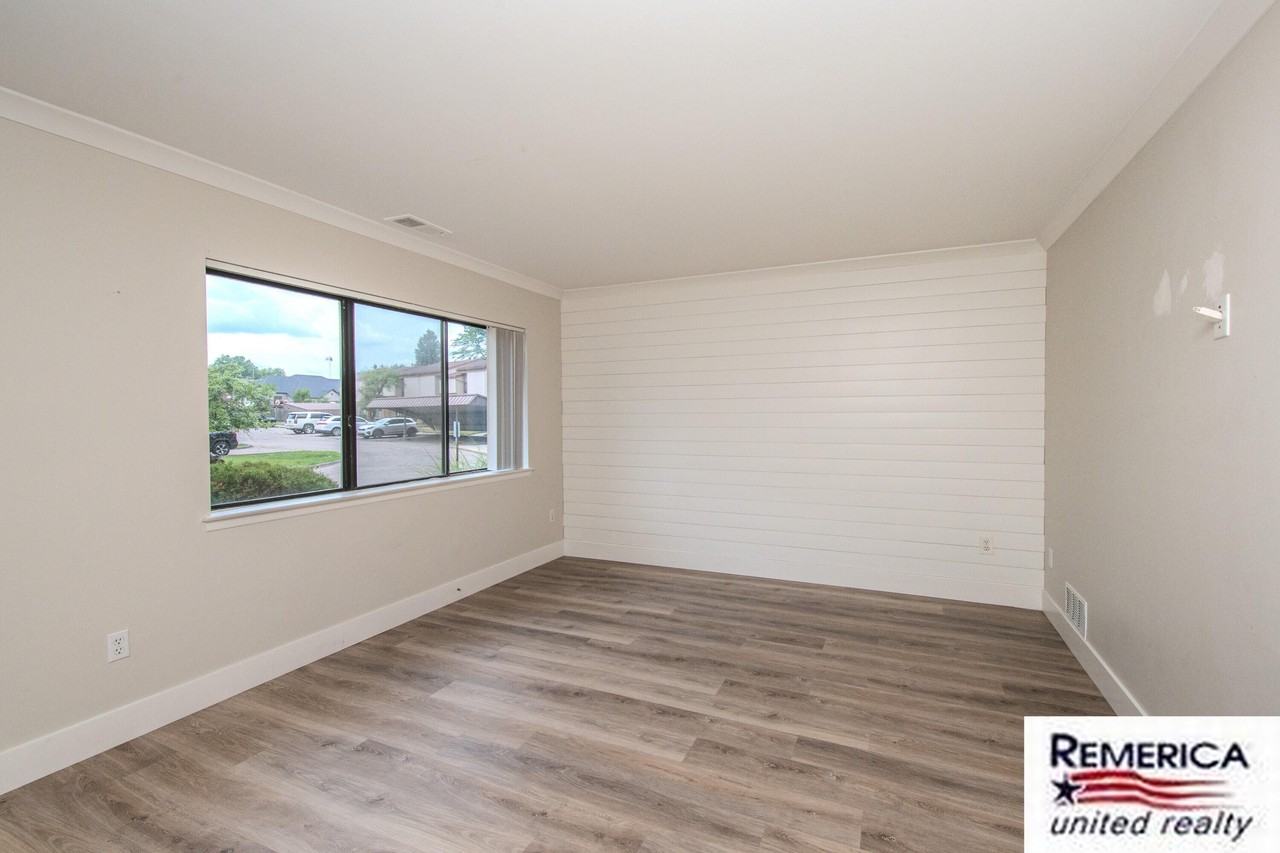 23532 Lahser Rd - Photo 5 of 23