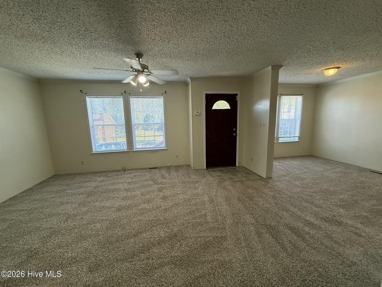 121 Darden St - Photo 2 of 29