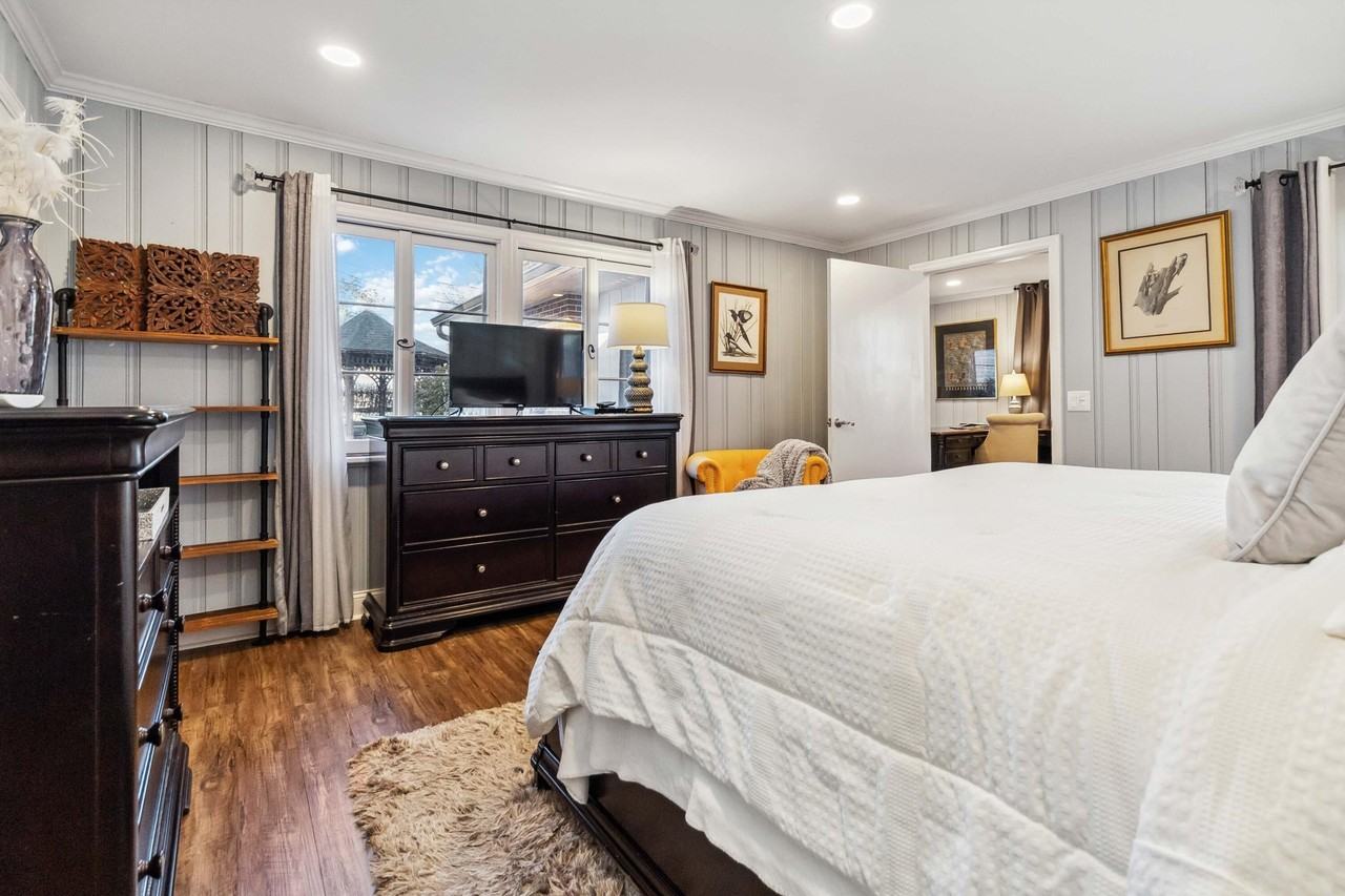 204 Black St - Photo 6 of 22