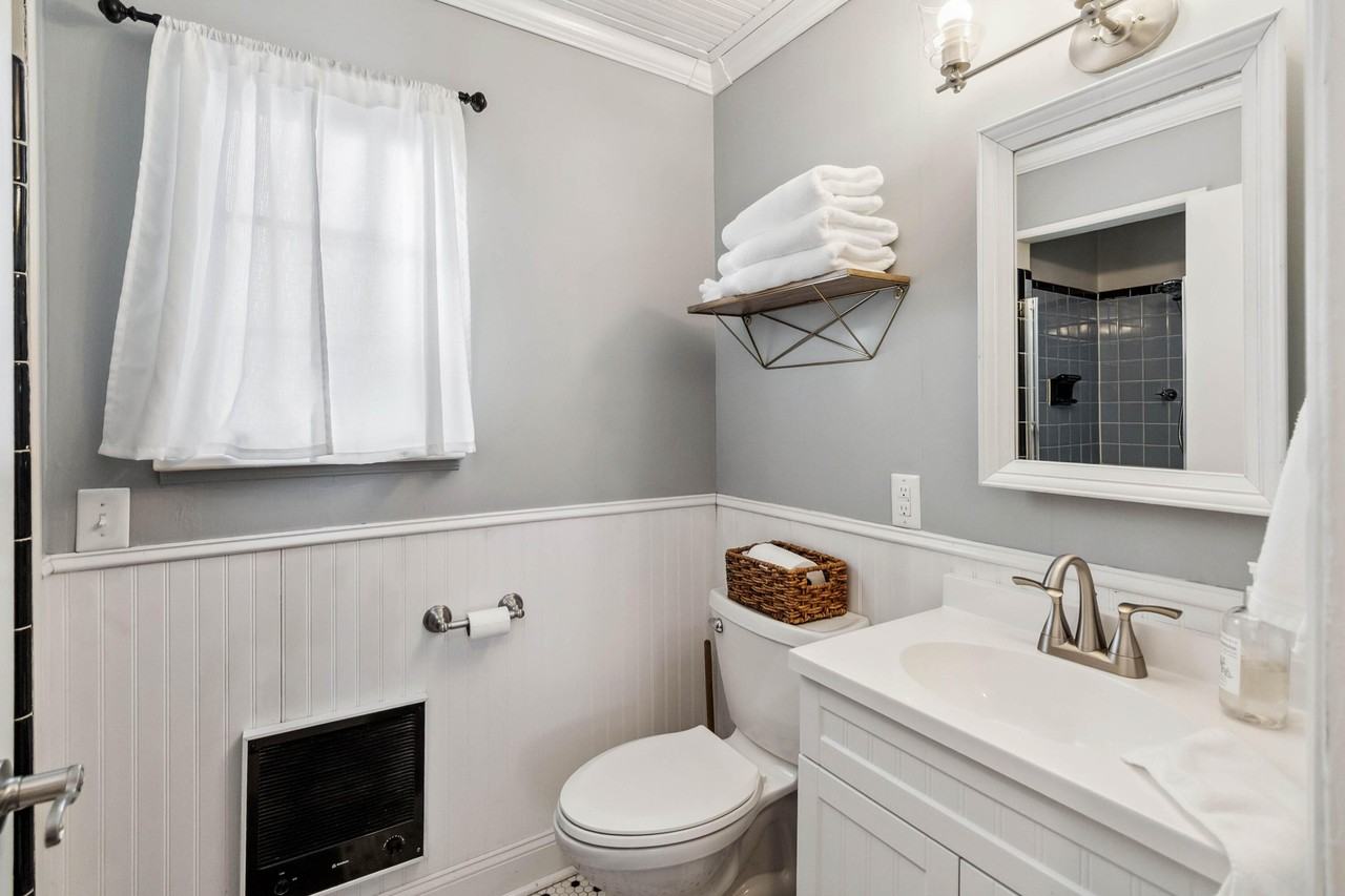 204 Black St - Photo 7 of 22