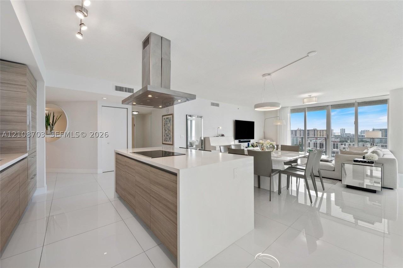 300 Sunny Isles Blvd #4-1501 - Photo 6 of 46