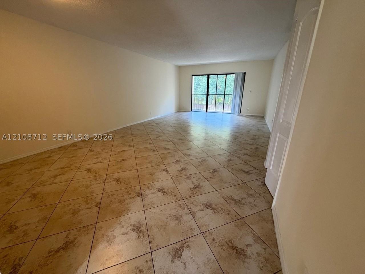 379 Lakeview Dr #205 - Photo 6 of 11