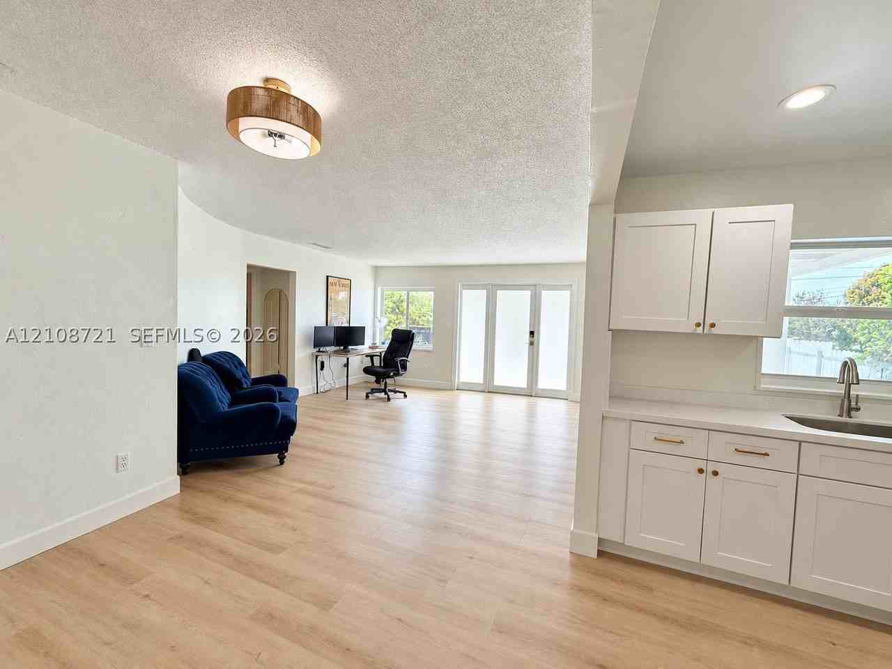 6561 Sw 32nd St - Photo 2 of 20