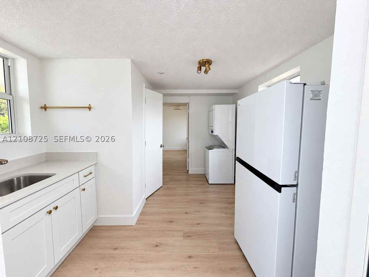 6561 Sw 32nd St - Photo 2 of 7