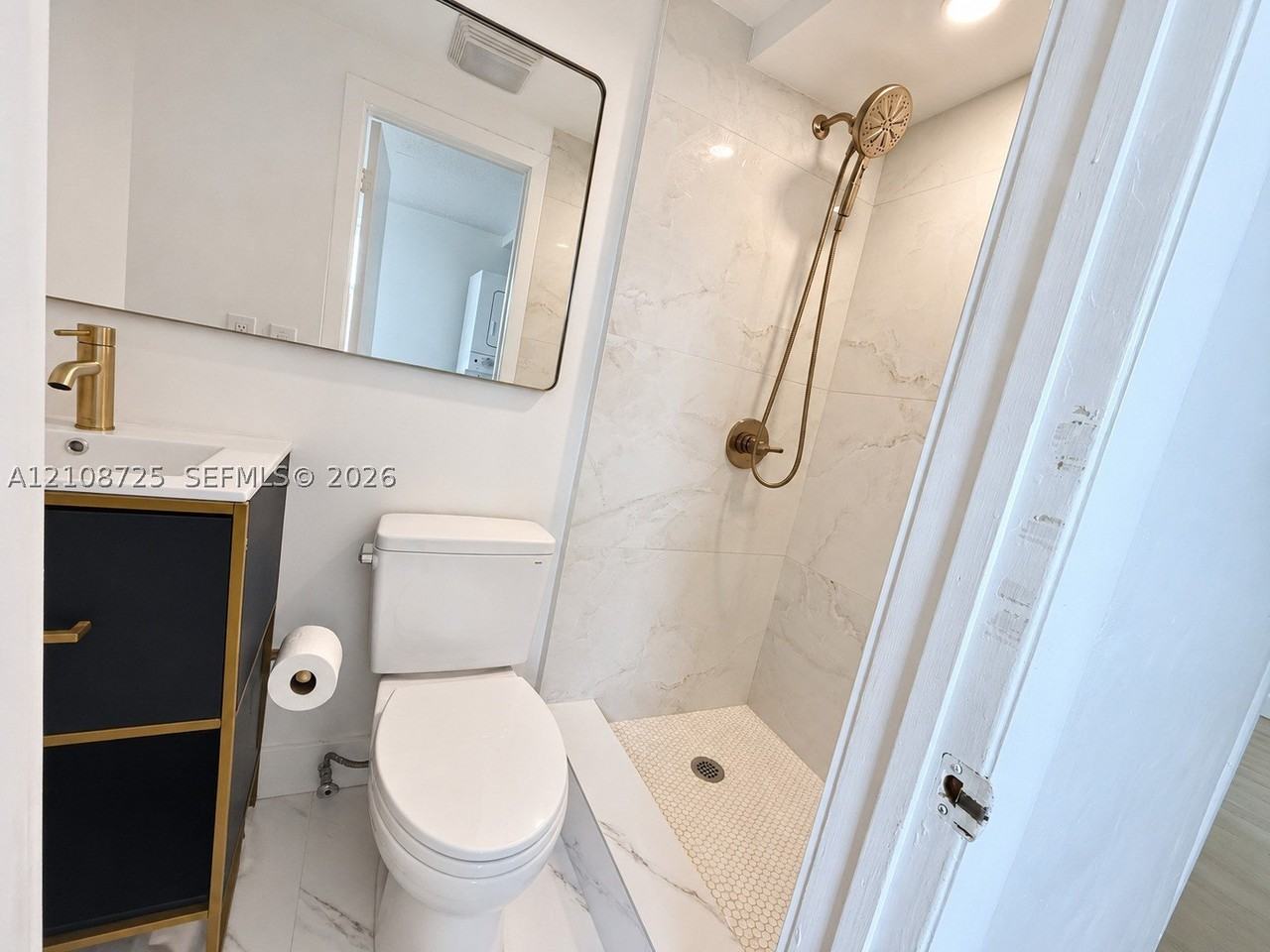 6561 Sw 32nd St - Photo 6 of 7