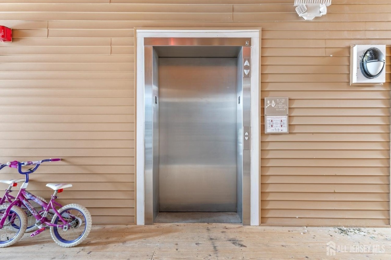 427 Micali Way - Photo 6 of 38