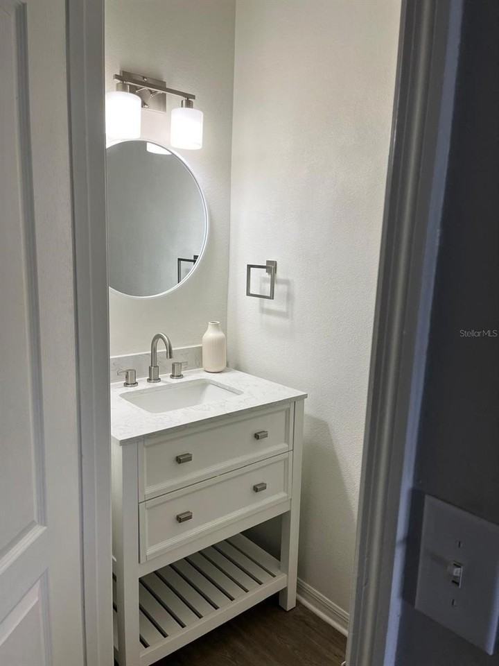 10739 Savannah Wood Dr #207 - Photo 4 of 20