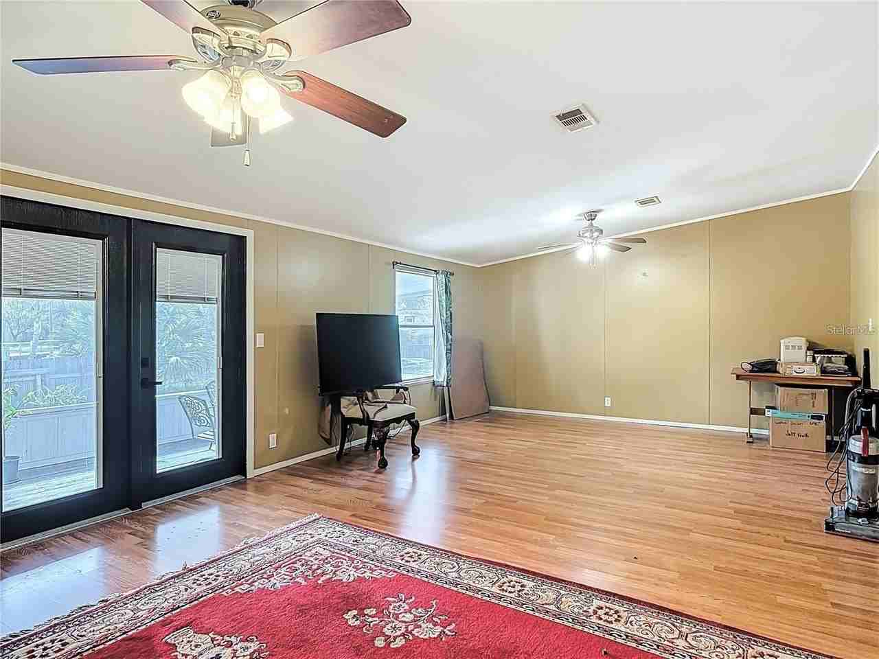 45750 Pine St - Photo 5 of 28