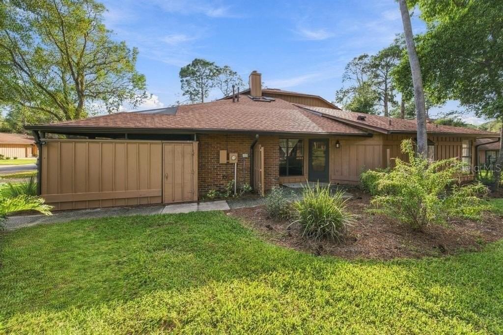 225 Heron Bay Cir - Photo 3 of 44